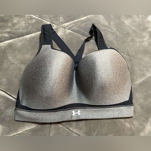 Underarmor sports bra